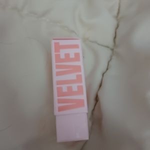 Jeffree Star Velvet Trap Lipstick Fire Starter